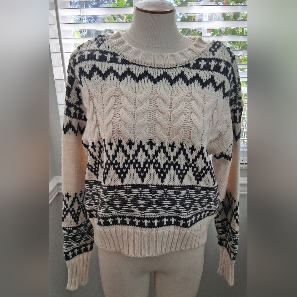 JohnPaulRichard Charcoal & Cream Crew Neck Sweater Sz M NWT